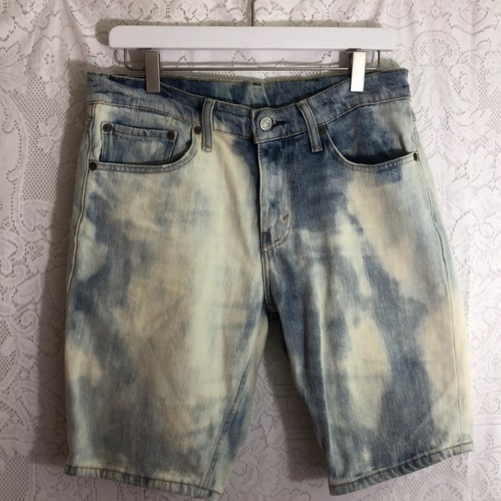 Levi’s 511 bleach distressed shorts W 31